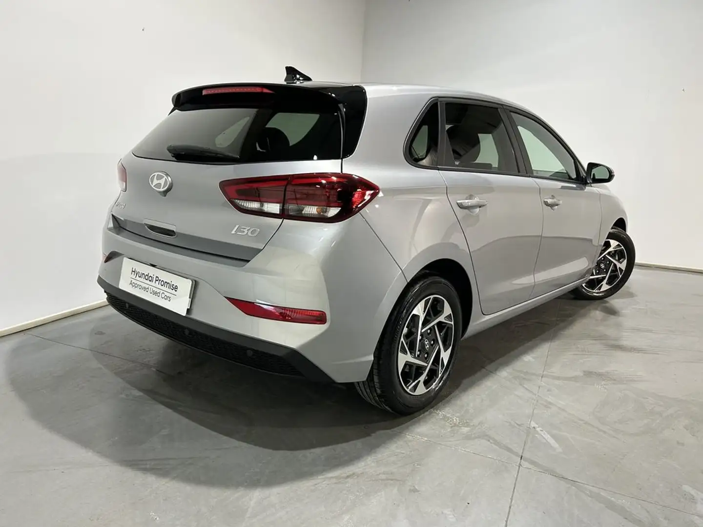 Hyundai i30 1.0 TGDI Klass 115 Plateado - 2