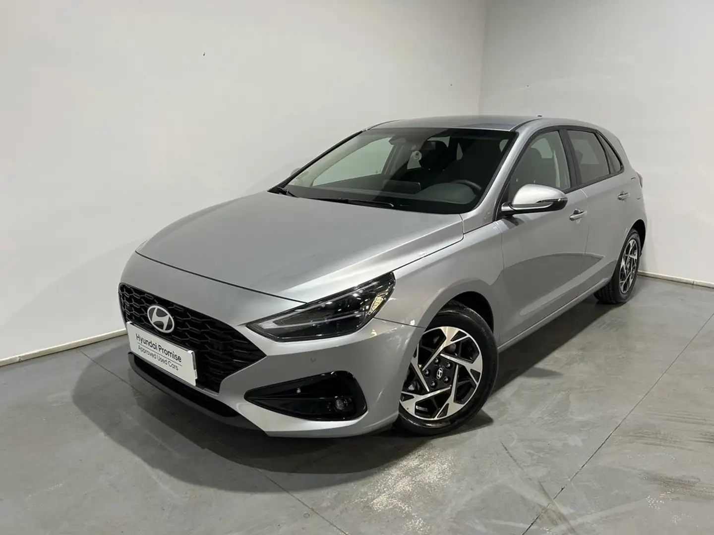 Hyundai i30 1.0 TGDI Klass 115 Plateado - 1