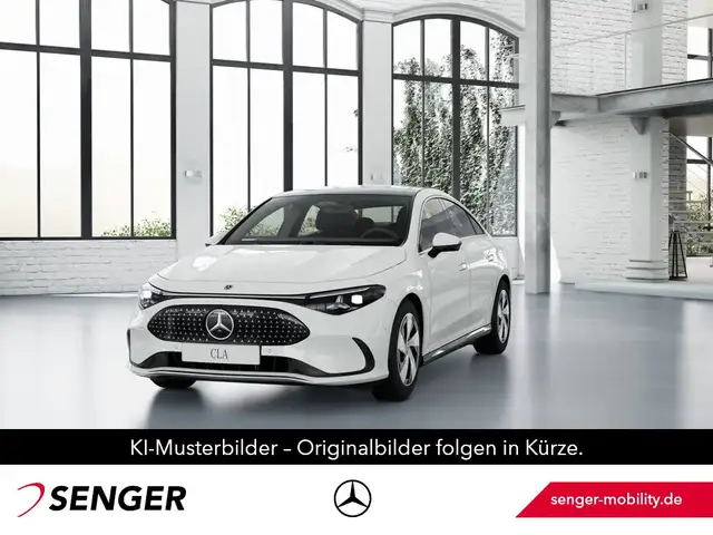 Mercedes-Benz CLA 250 + Progressive Panorama Keyless-Go LED AHK
