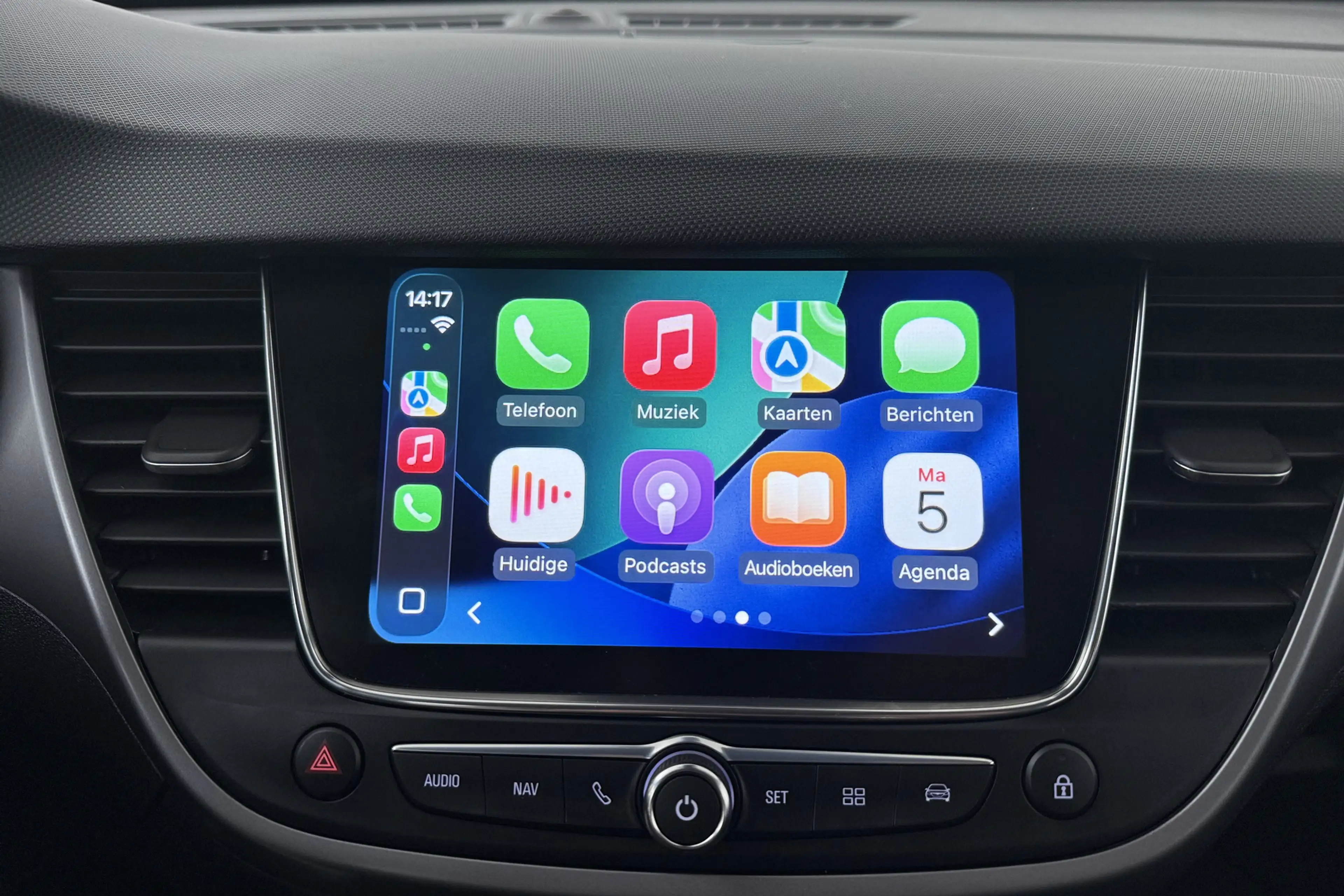Opel Crossland 1.2 83 PK Business Carplay Camera Cruise — photo 24