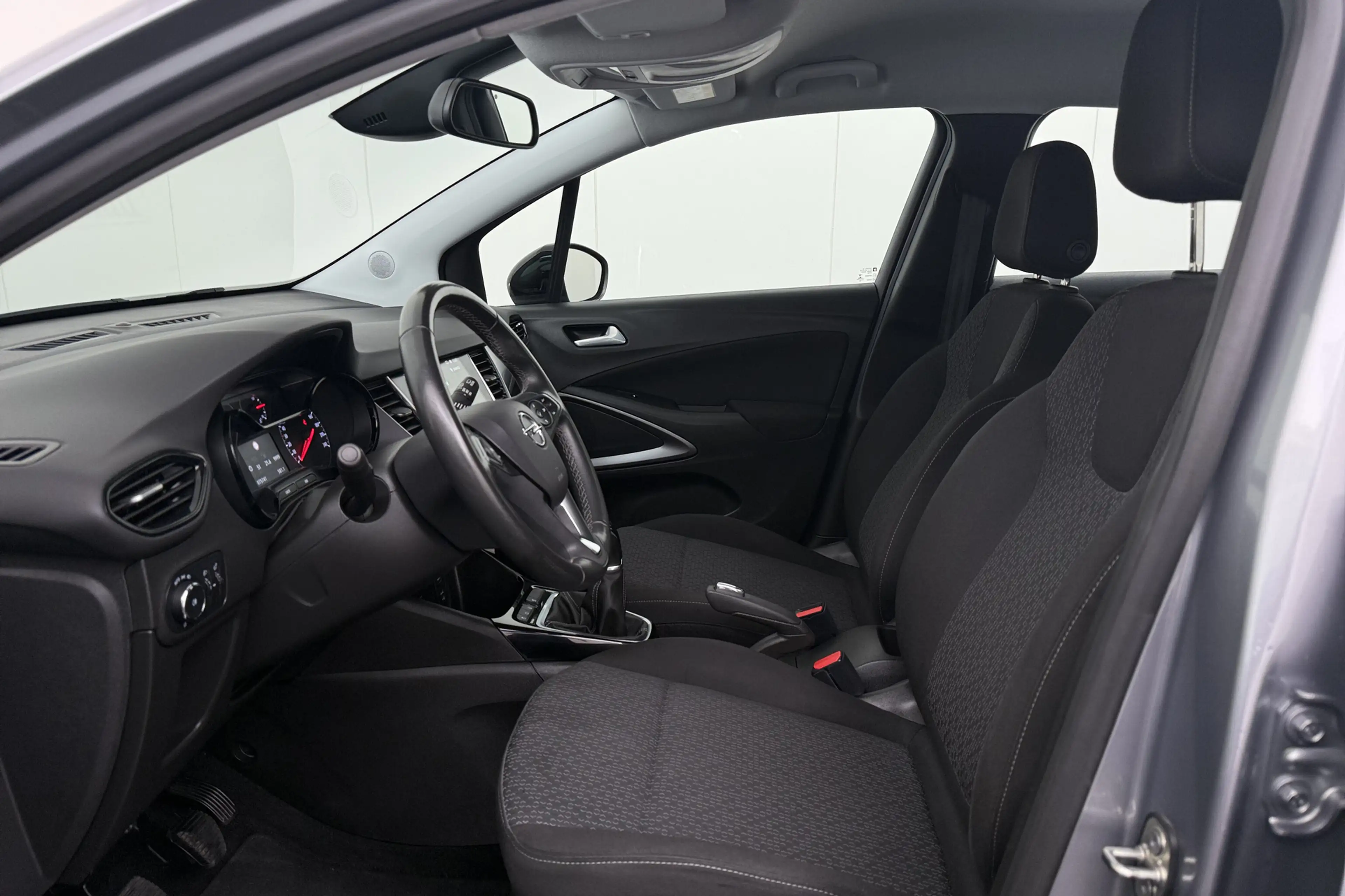 Opel Crossland 1.2 83 PK Business Carplay Camera Cruise — photo 10