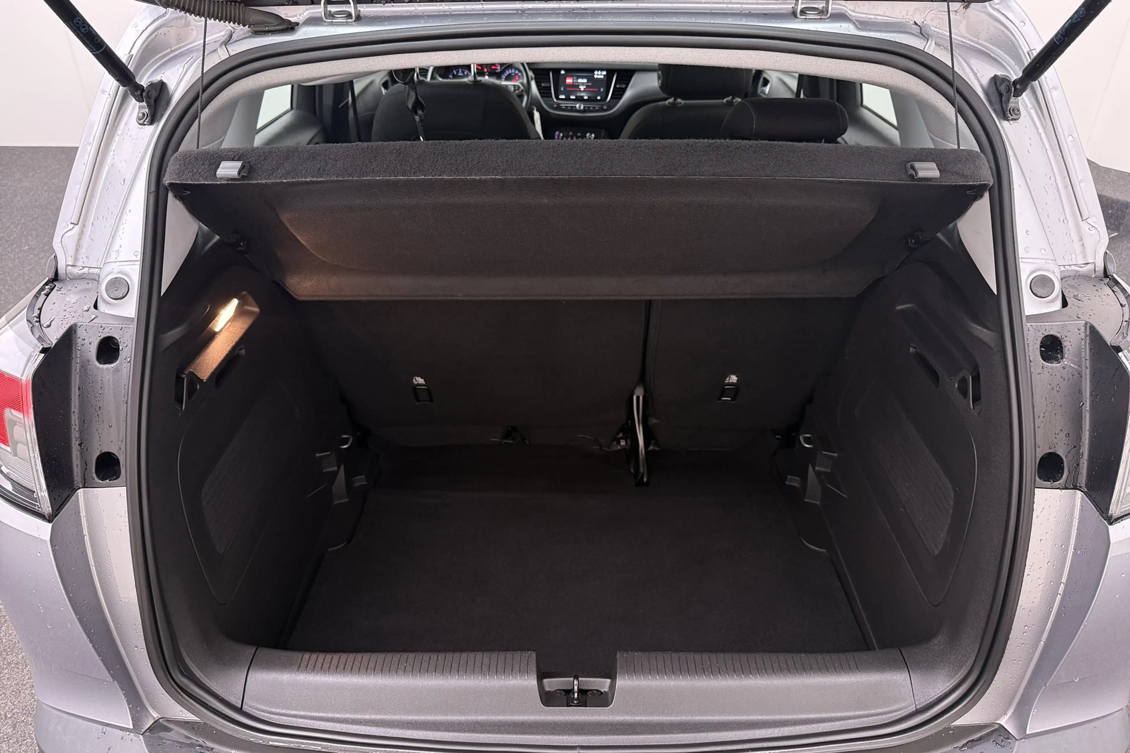 Opel Crossland 1.2 83 PK Business Carplay Camera Cruise — photo 13