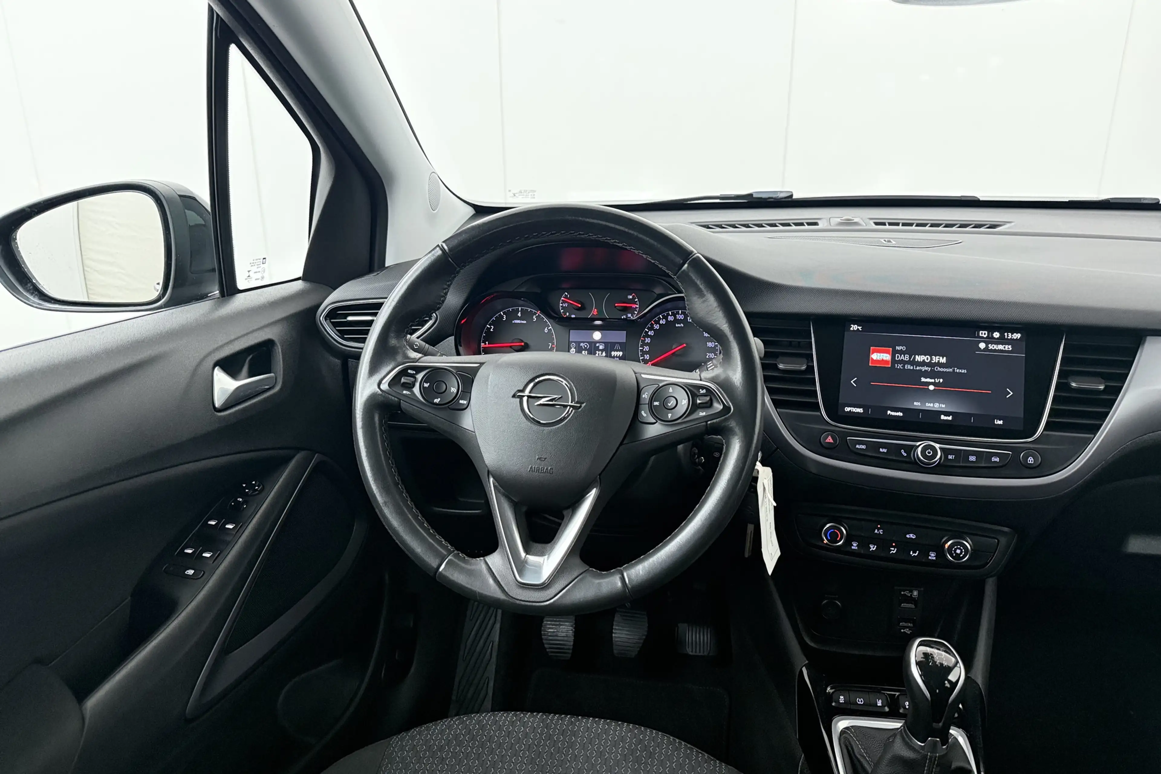 Opel Crossland 1.2 83 PK Business Carplay Camera Cruise — photo 8