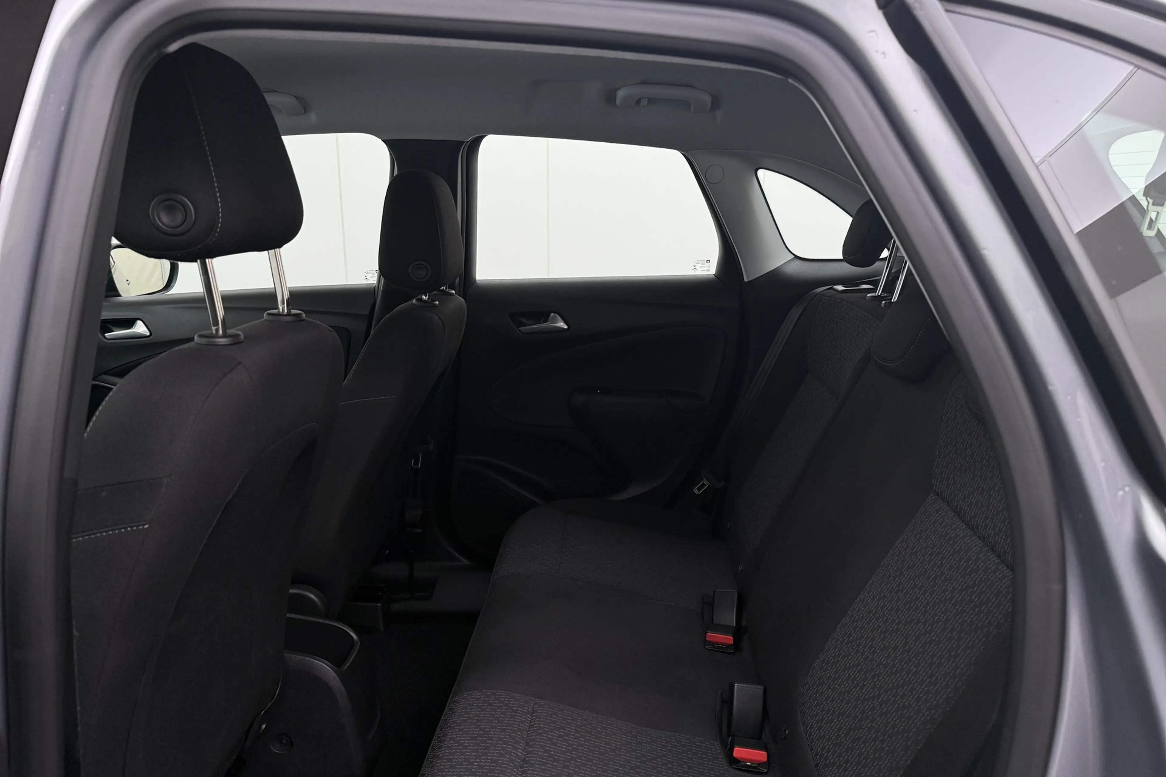 Opel Crossland 1.2 83 PK Business Carplay Camera Cruise — photo 12