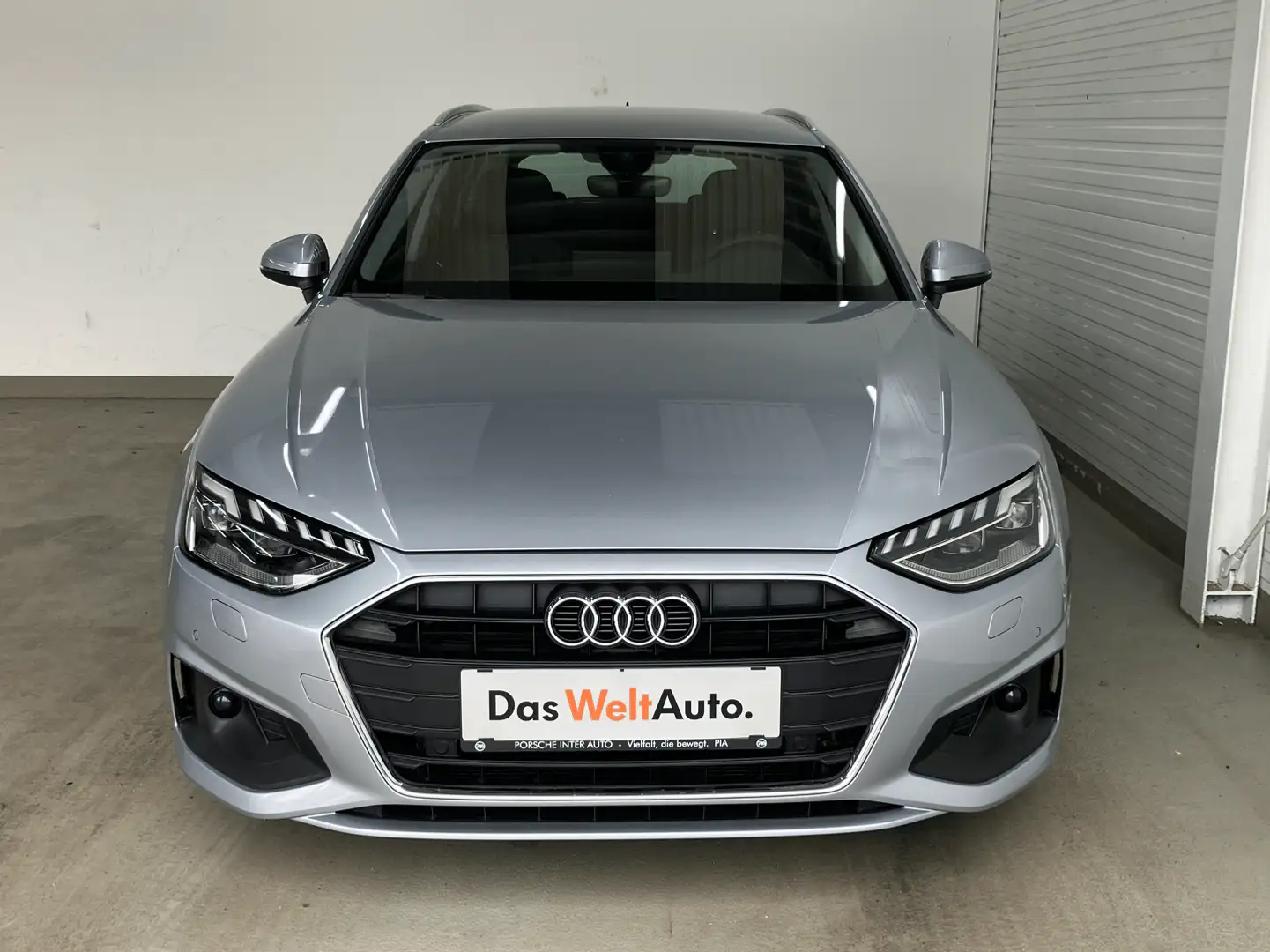Audi A4 40 TDI Silber - 2