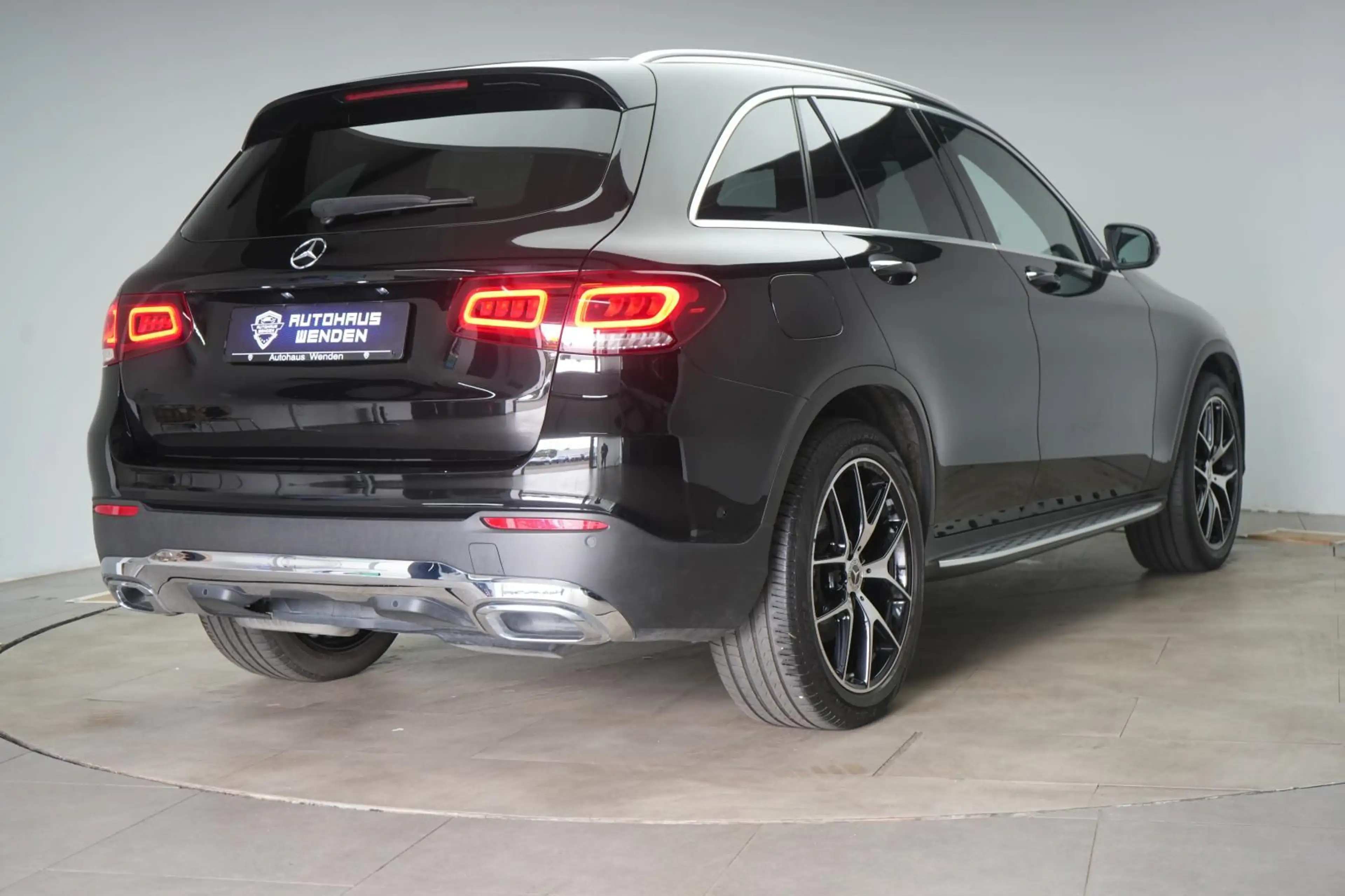 Mercedes-Benz GLC 400 d 4Matic 9G-Tronic Leder/Distronic/AHK/K — photo 4