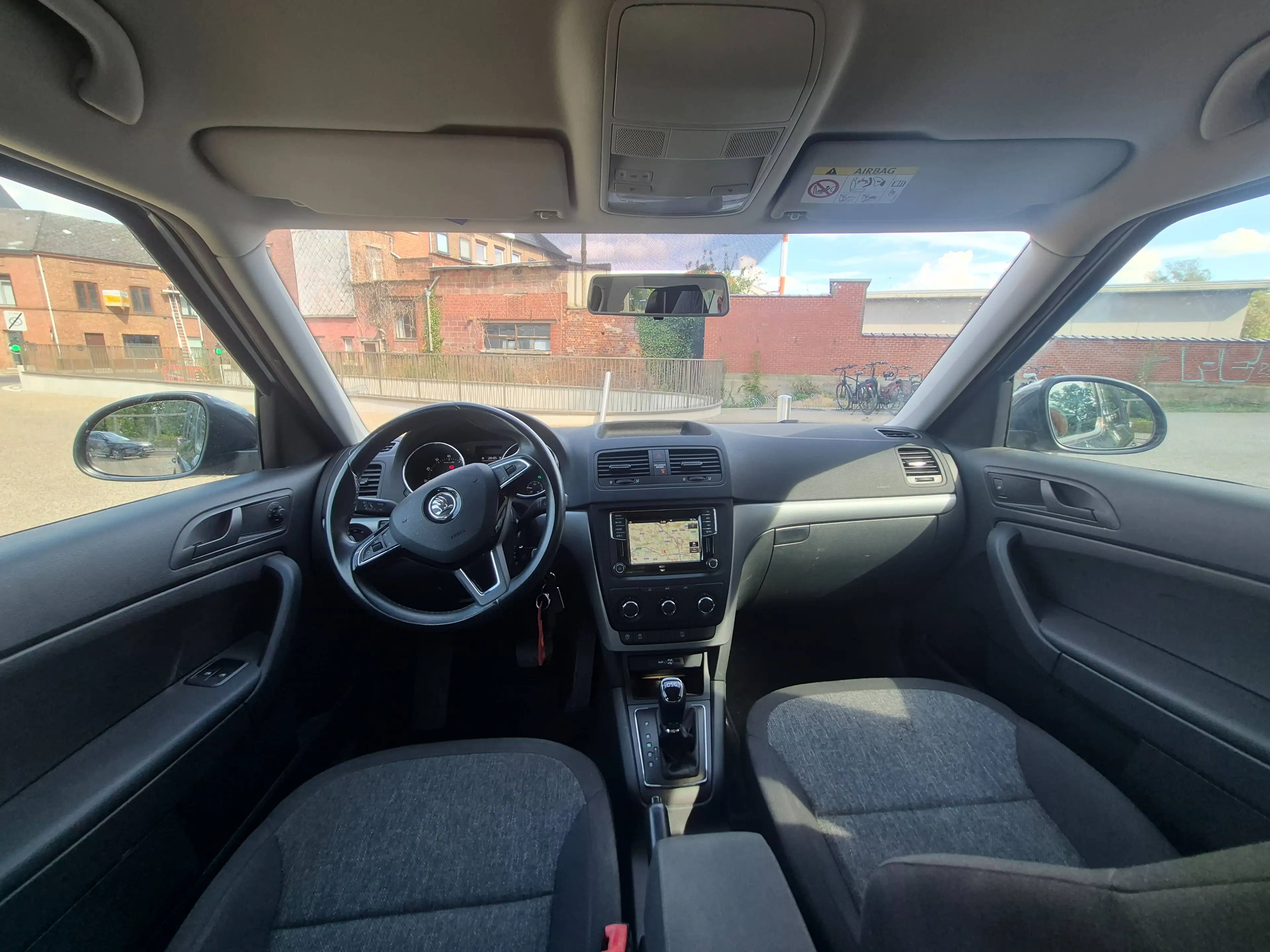 Skoda Yeti Yeti 1.4 TSI Ambition DSG — photo 9