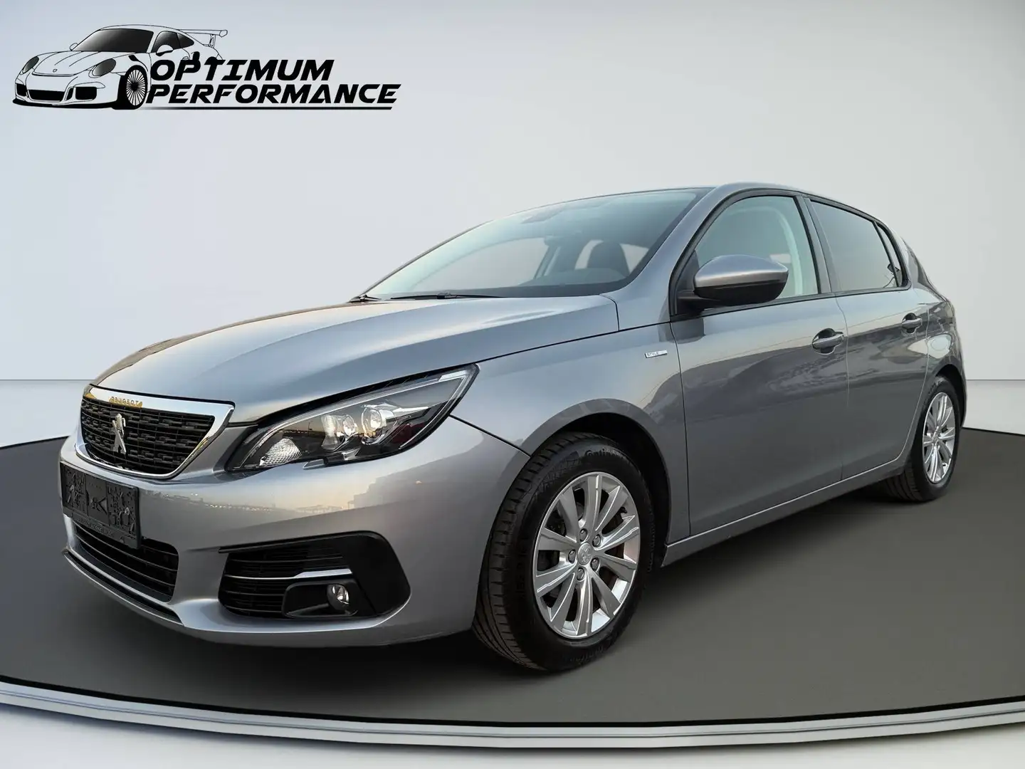 Peugeot 308 Style 1.2Pure Tech 110 Active S&S Grau - 1