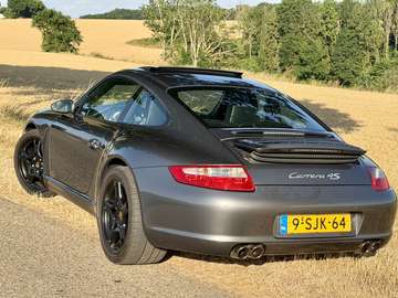 3.8 Carrera 4S