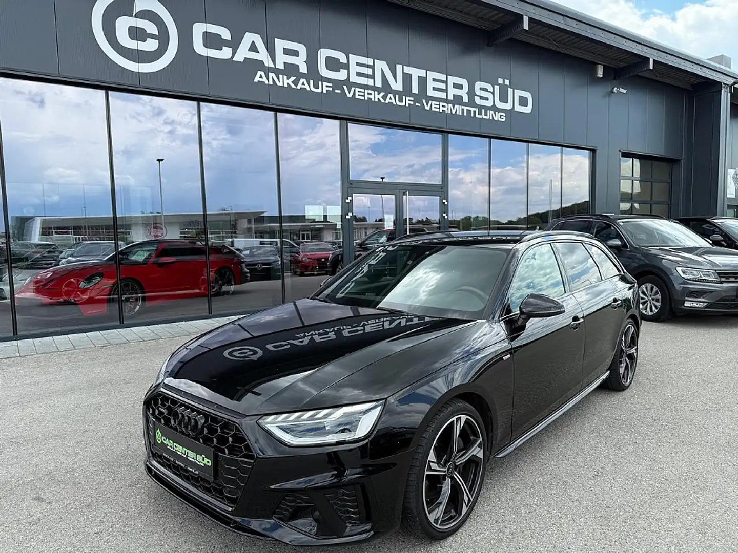 Audi A4 Avant 40 TDI quattro S-line S-tronic Schwarz - 1