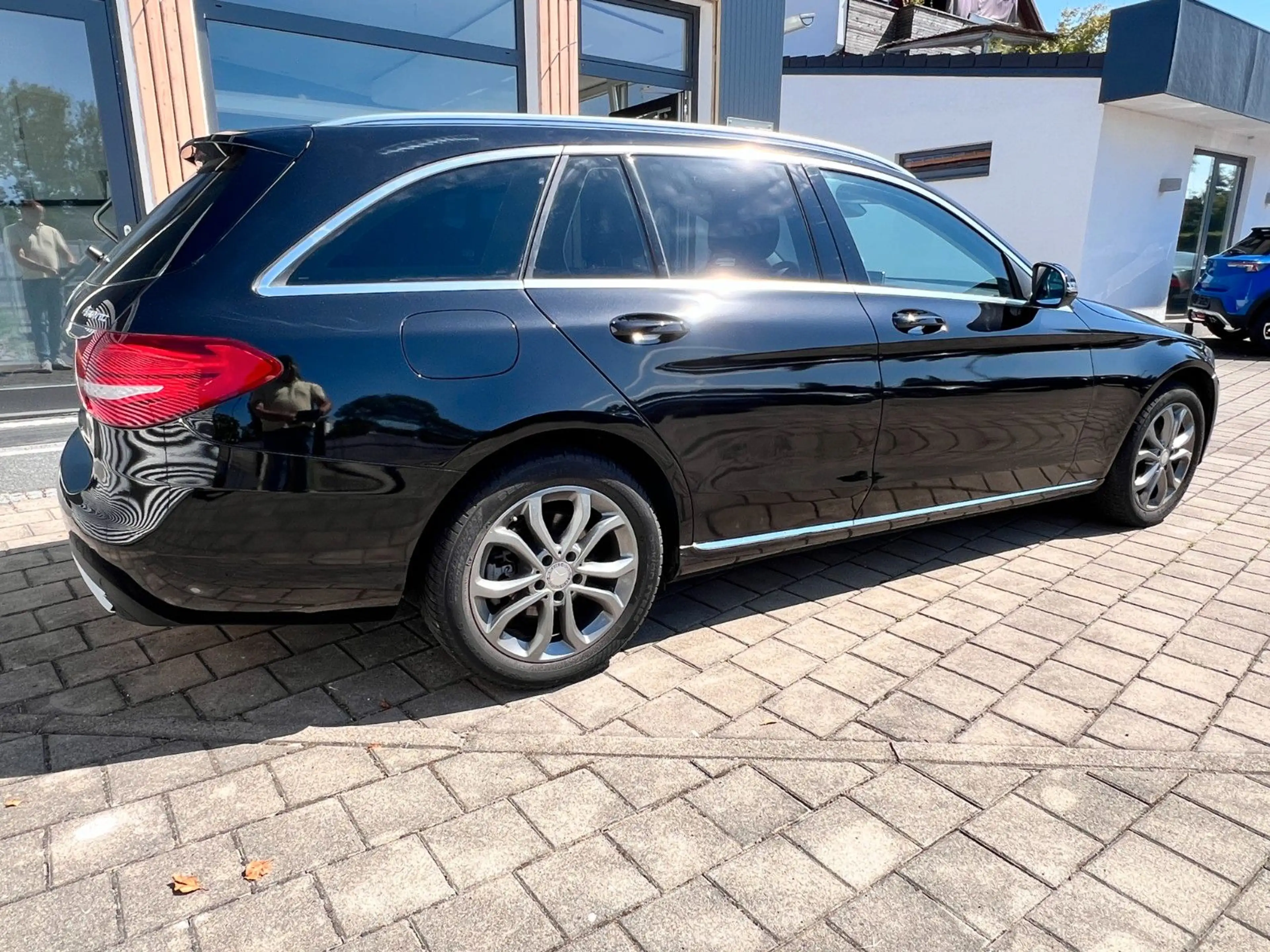 Mercedes-Benz C 220 d C T-Modell 4Matic Avantgarde Panorama — photo 8