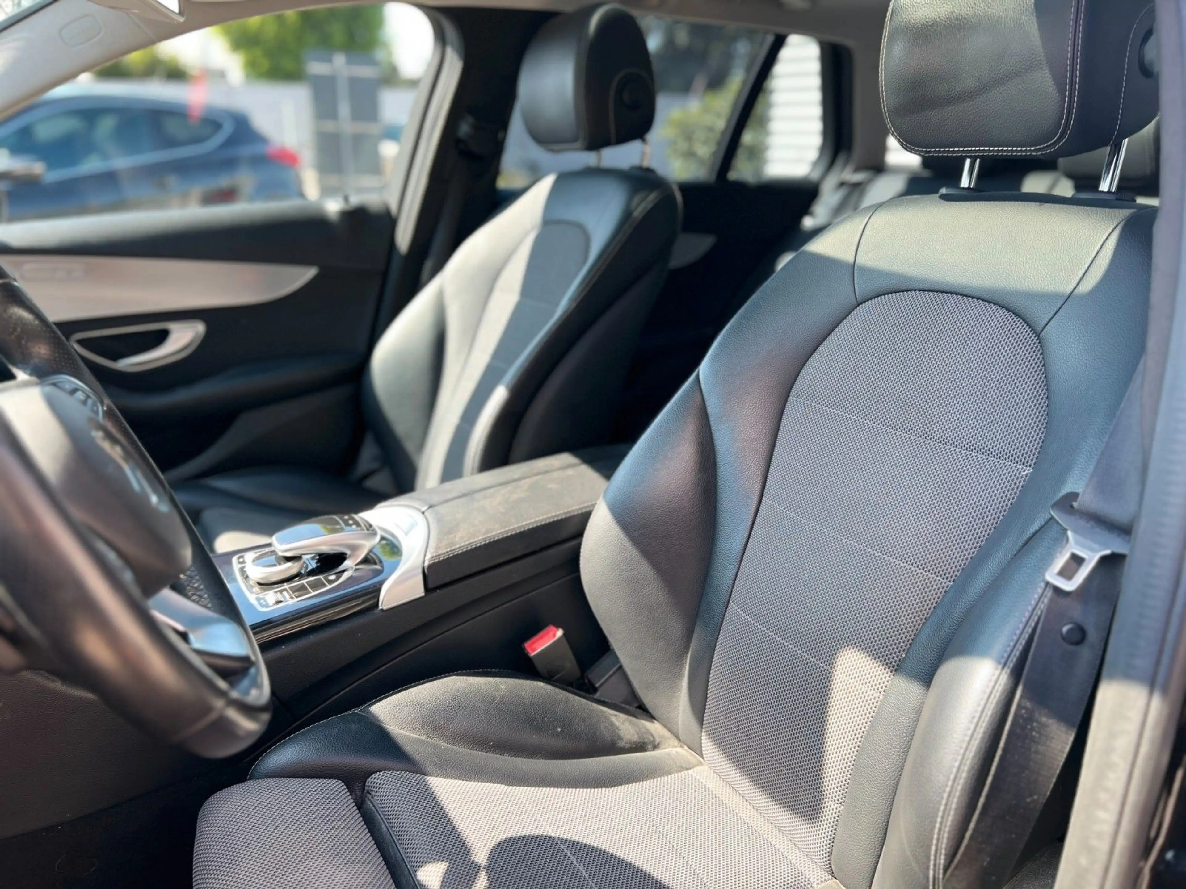 Mercedes-Benz C 220 d C T-Modell 4Matic Avantgarde Panorama — photo 10