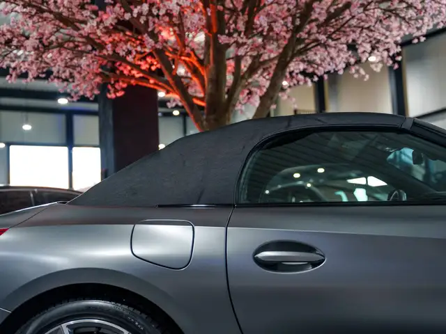 BMW Z4 view 2