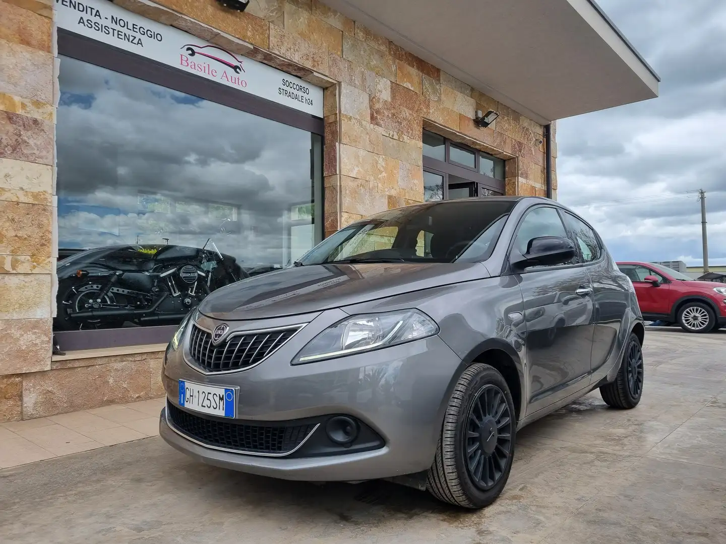 Lancia Ypsilon Ypsilon III 2021 1.0 firefly hybrid Silver s - 2