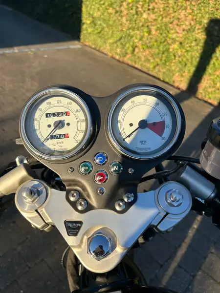 Triumph Thruxton - foto 5