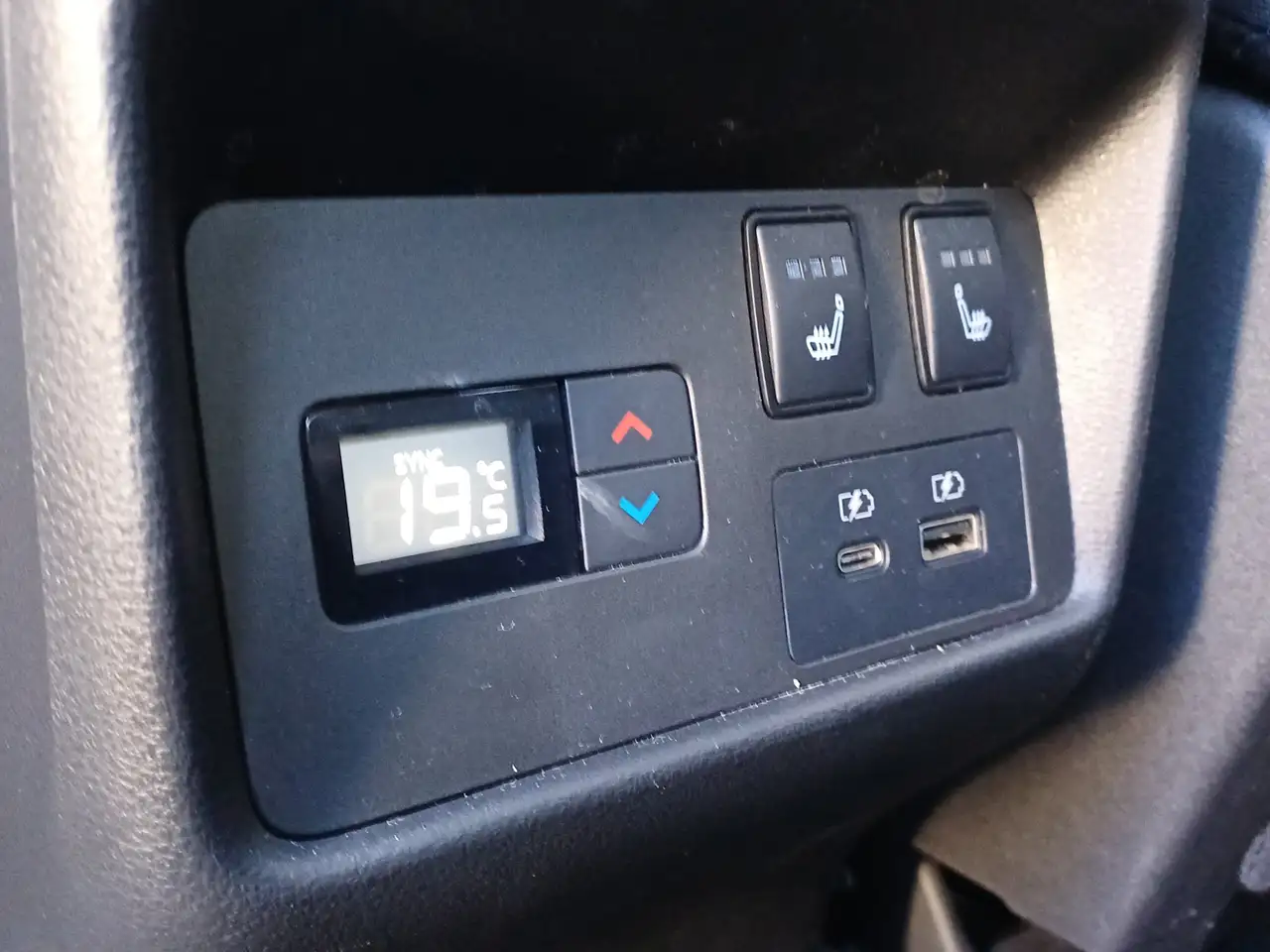 Nissan X-Trail 1.5 e-Power e-4orce 4WD 7POSTI N-CONNECTA PROMO ANTICIPO ZERO 21