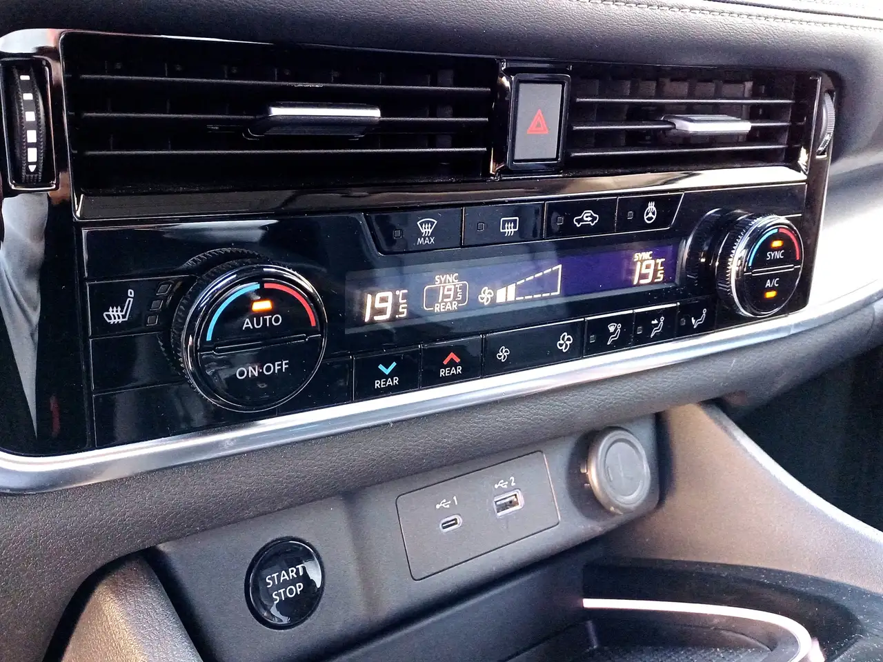 Nissan X-Trail 1.5 e-Power e-4orce 4WD 7POSTI N-CONNECTA PROMO ANTICIPO ZERO 30