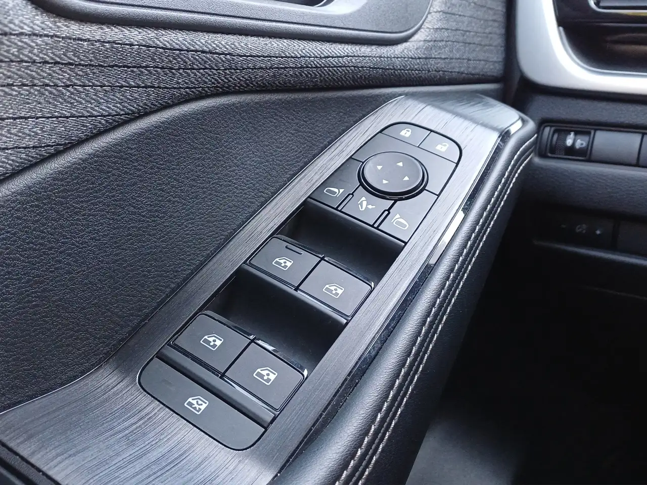 Nissan X-Trail 1.5 e-Power e-4orce 4WD 7POSTI N-CONNECTA PROMO ANTICIPO ZERO 20