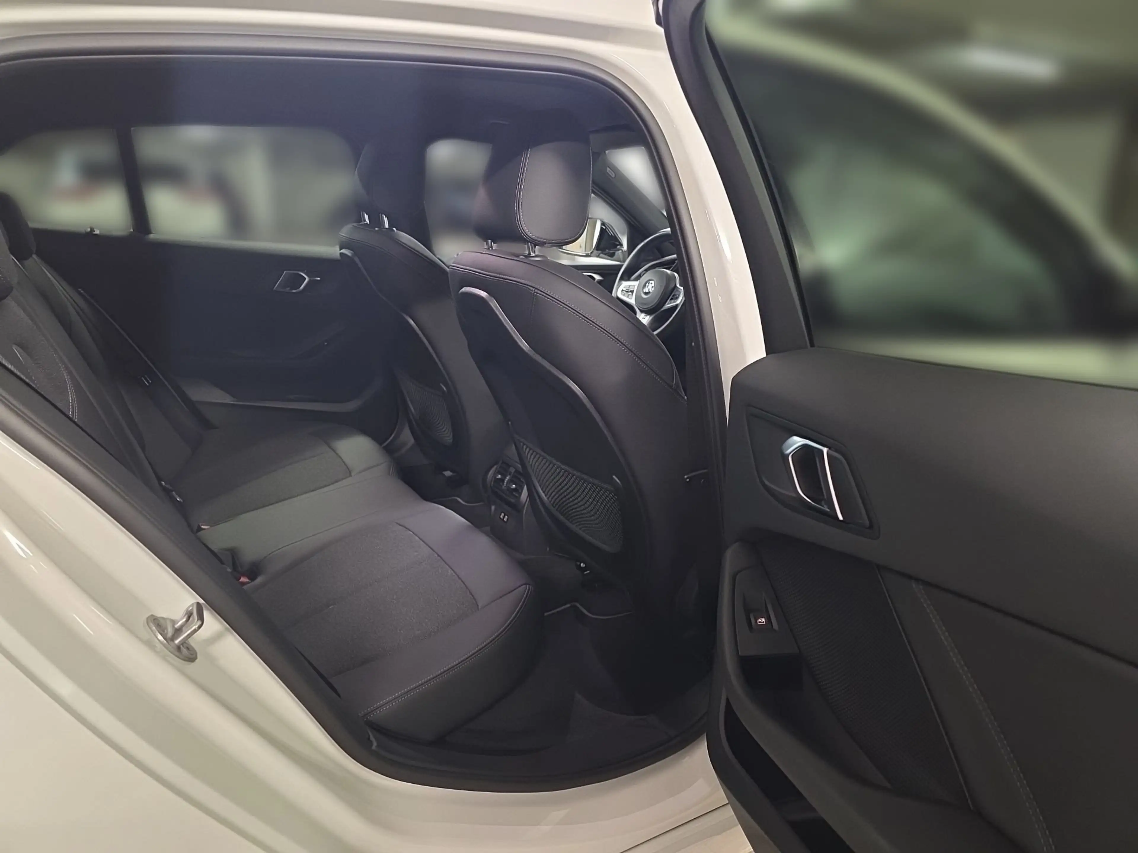 BMW 118 i Sport-Line*Komfortzugang*Klimaautomatik — photo 11