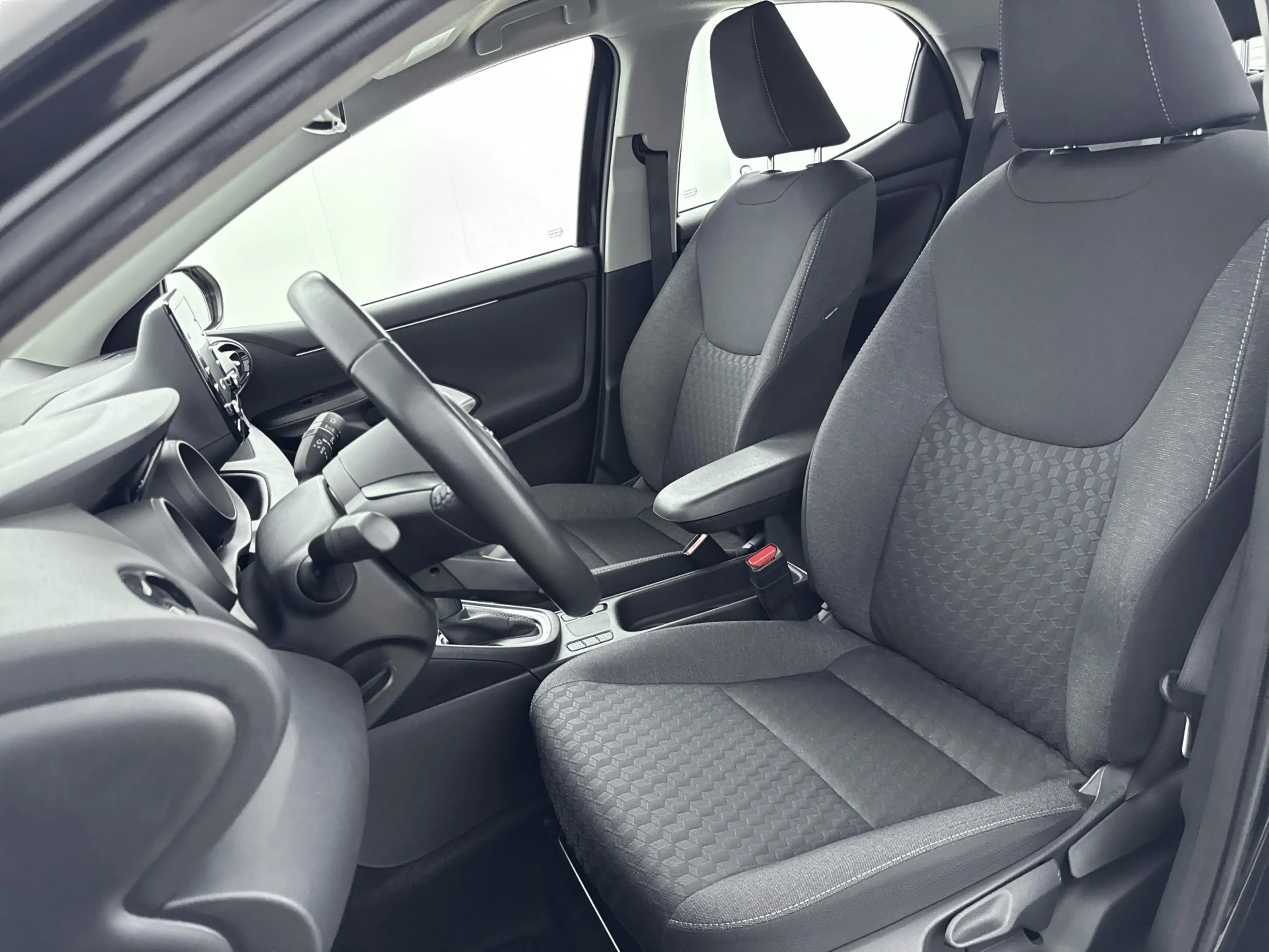 Toyota Yaris 1.5 Hybrid 115 First Edition | Apple Carplay/Andro — photo 15