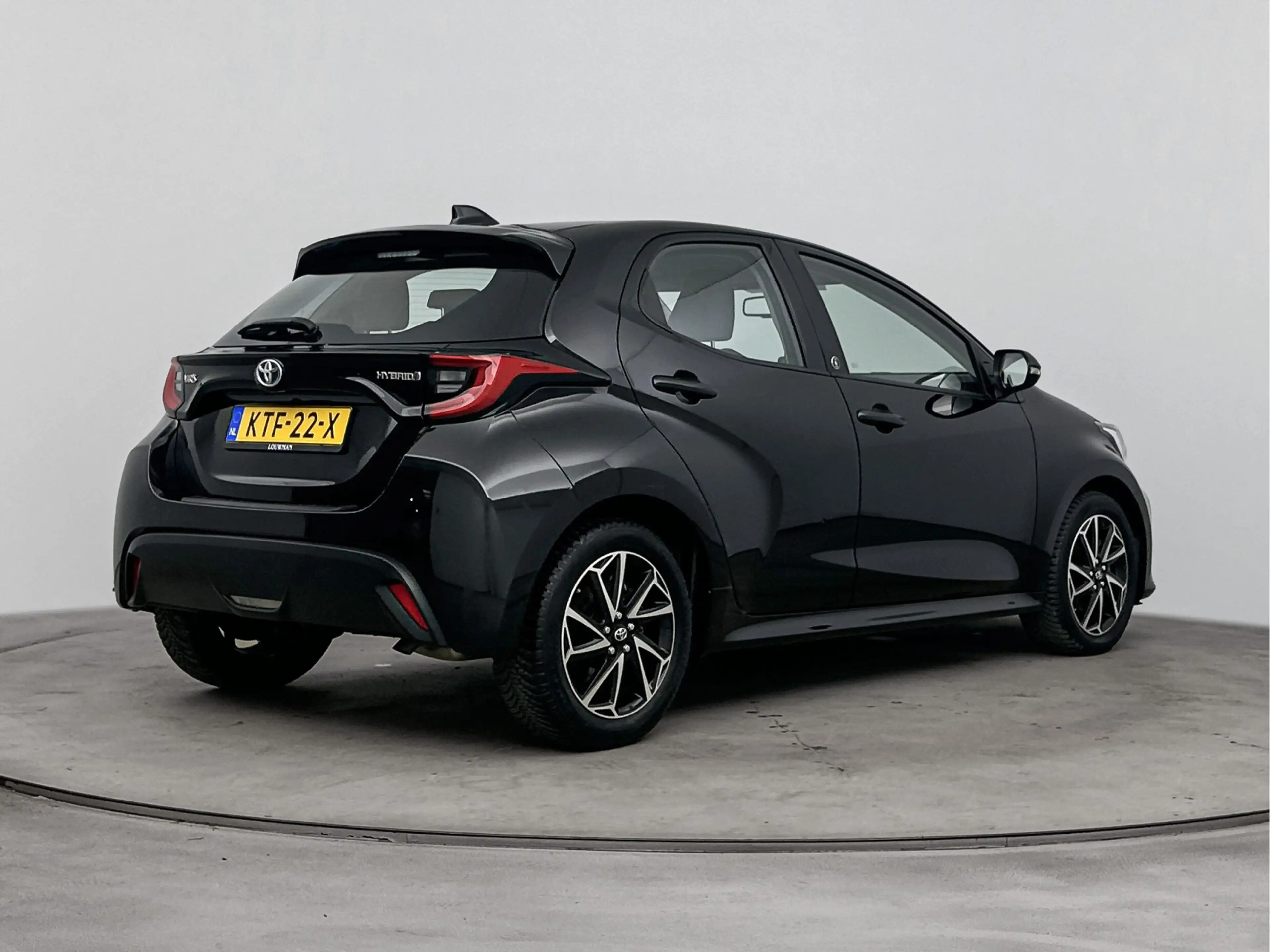 Toyota Yaris 1.5 Hybrid 115 First Edition | Apple Carplay/Andro — photo 2