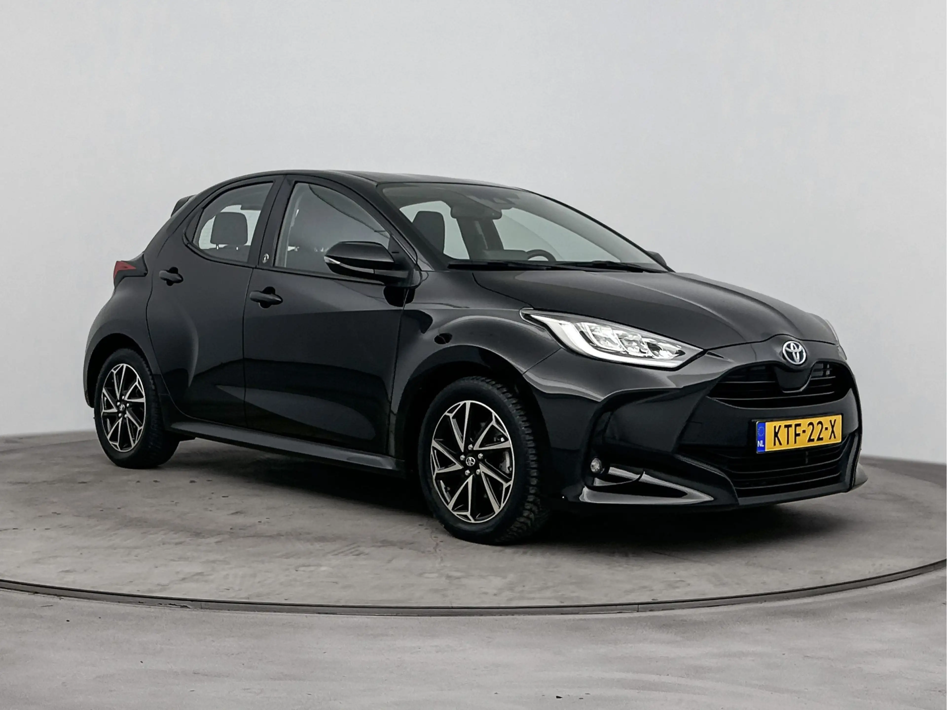 Toyota Yaris 1.5 Hybrid 115 First Edition | Apple Carplay/Andro — photo 12