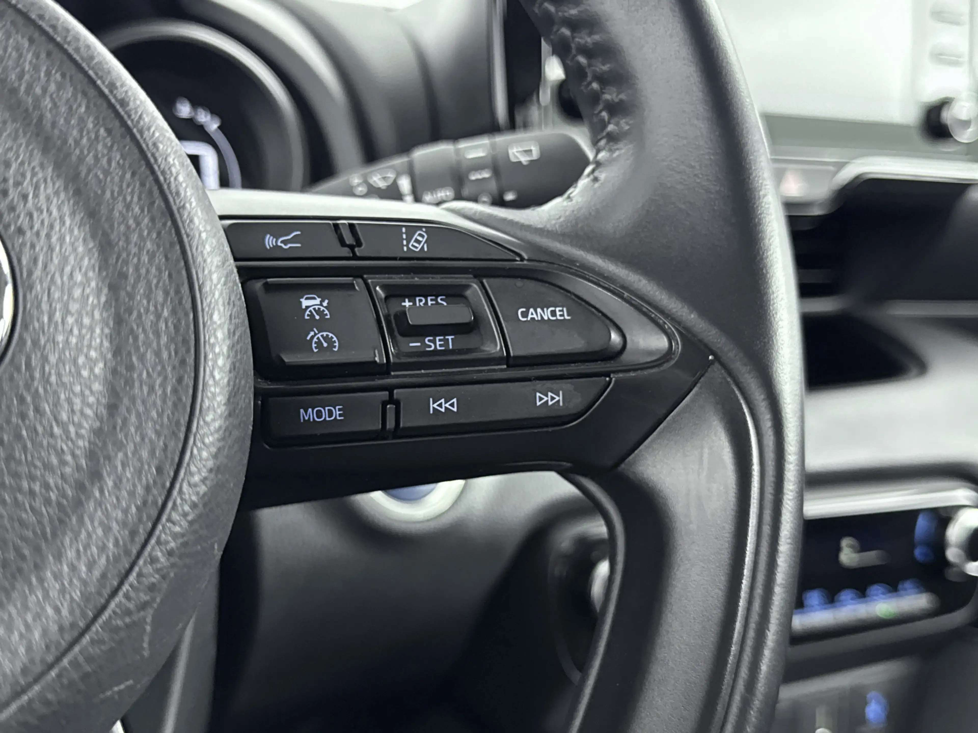 Toyota Yaris 1.5 Hybrid 115 First Edition | Apple Carplay/Andro — photo 14