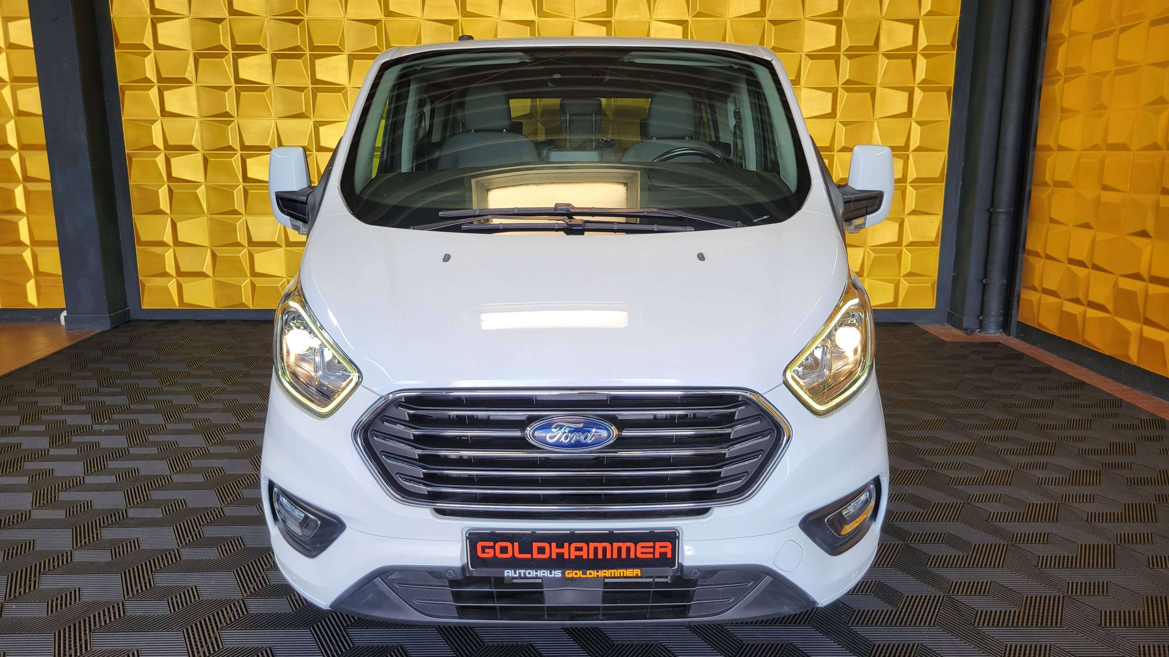 Ford Tourneo Custom