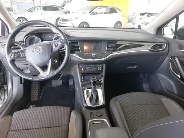 Opel Astra view 13