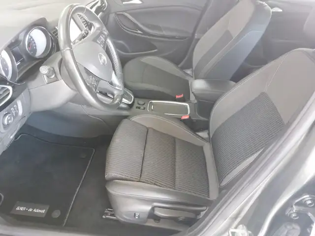 Opel Astra view 10