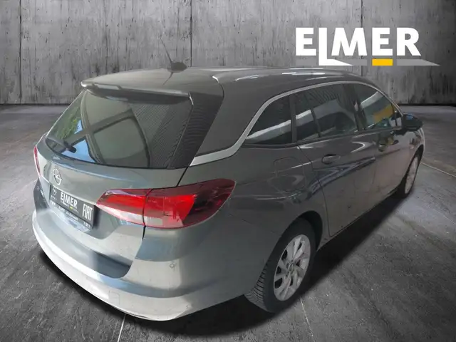 Opel Astra view 5