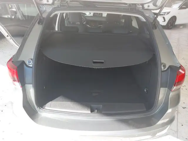 Opel Astra view 12