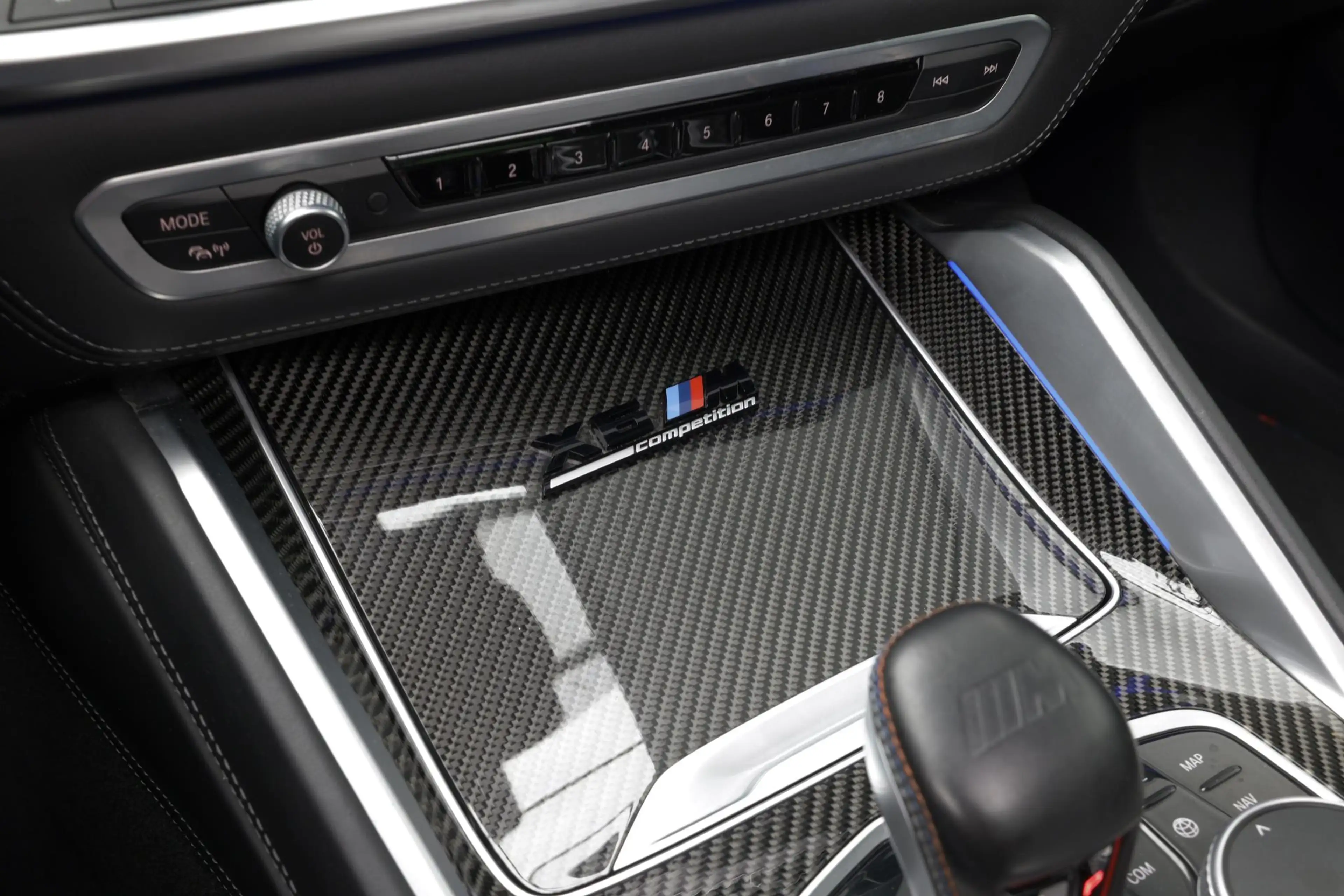 BMW X6 M Competition |Pano|FULL Carbon|DravitGrau|Dealer.on — photo 21
