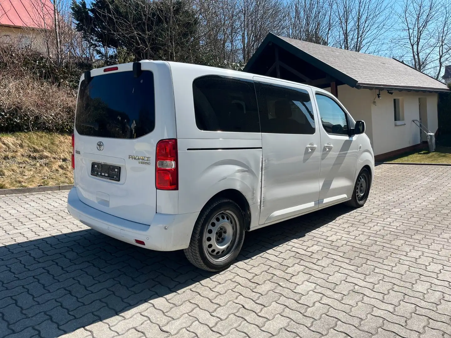 Toyota Proace Verso L1 Shuttle Plus Weiß - 2