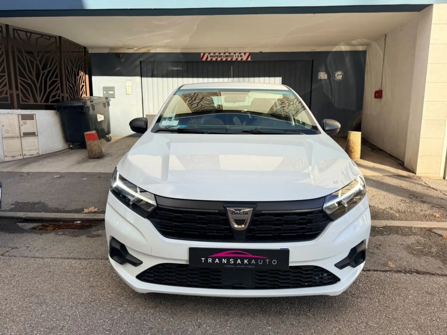 Dacia Sandero 1.0 L SCe 65 CV - 22 Essentiel Weiß - 2