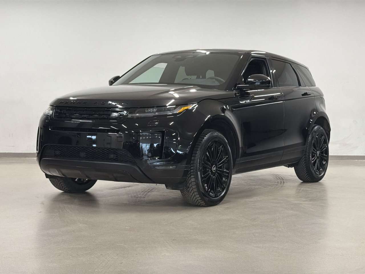 2026 Land Rover Range Rover Evoque P250 S *Ltd Avail* CPO Warranty included. Financin — снимка 1