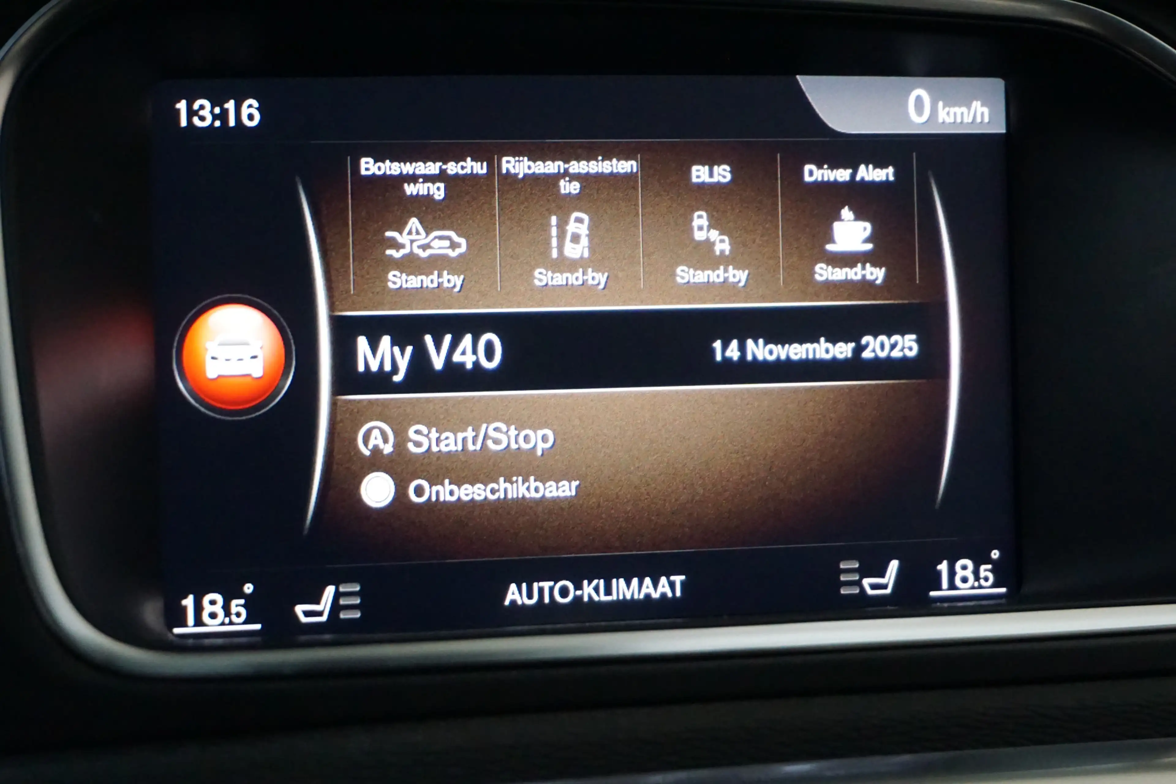 Volvo V40 Cross Country 2.0 D2 Nordic+ AUTOMAAT! LEER NAVI STAND. K. CRUIS — photo 36