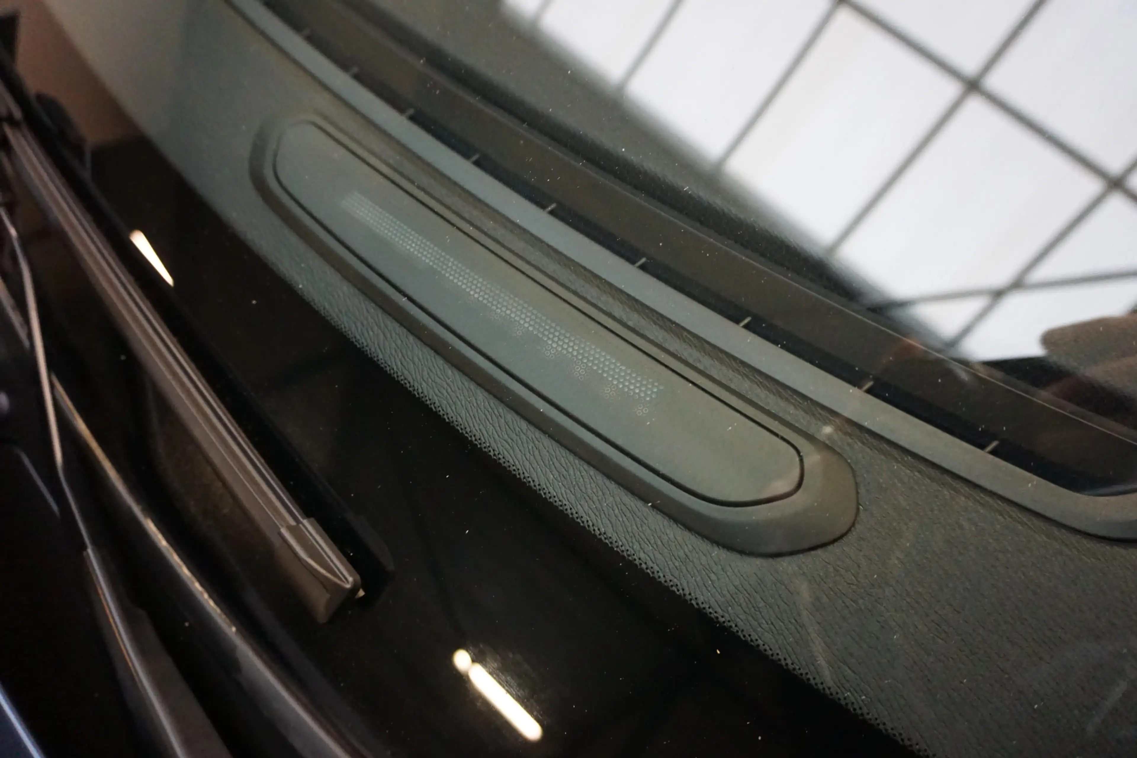 Volvo V40 Cross Country 2.0 D2 Nordic+ AUTOMAAT! LEER NAVI STAND. K. CRUIS — photo 27