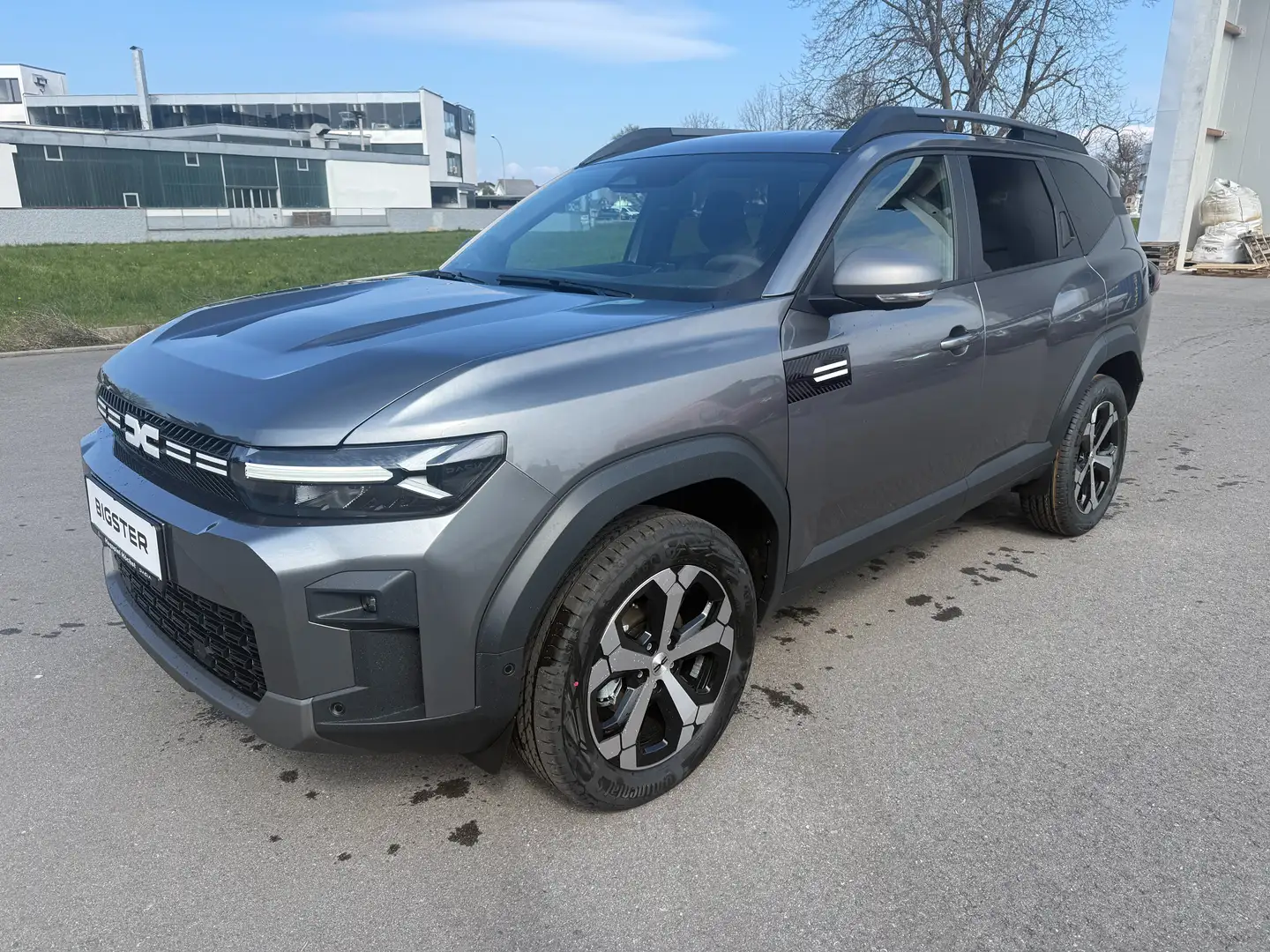 Dacia Bigster Journey Hybrid 155 Automatik 19 Zoll Grau - 1