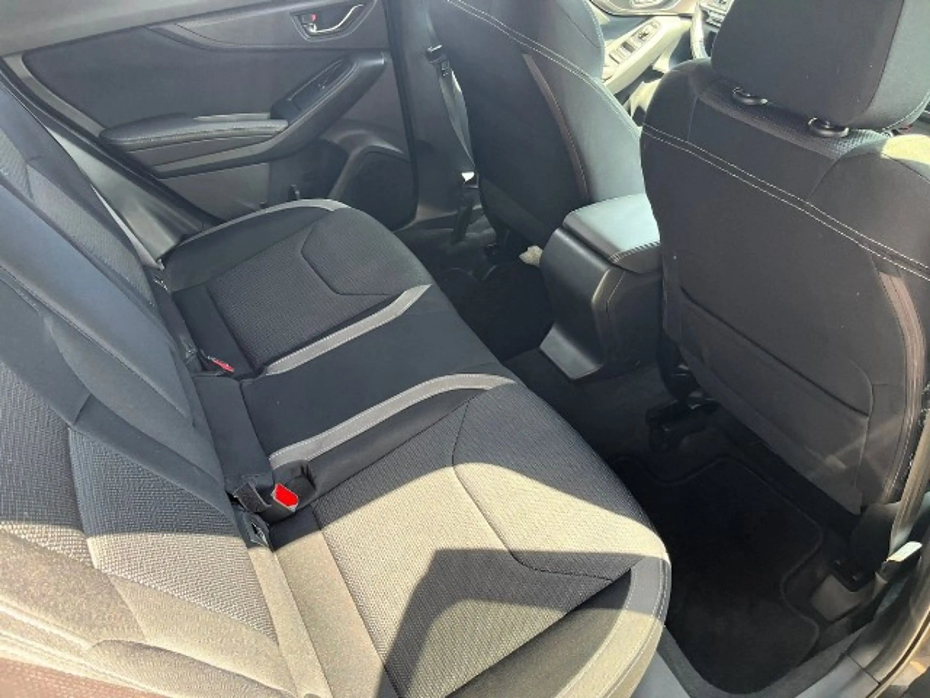 Subaru Impreza 2,0 Exclusive EyeSight mit Werksgarantie — photo 11