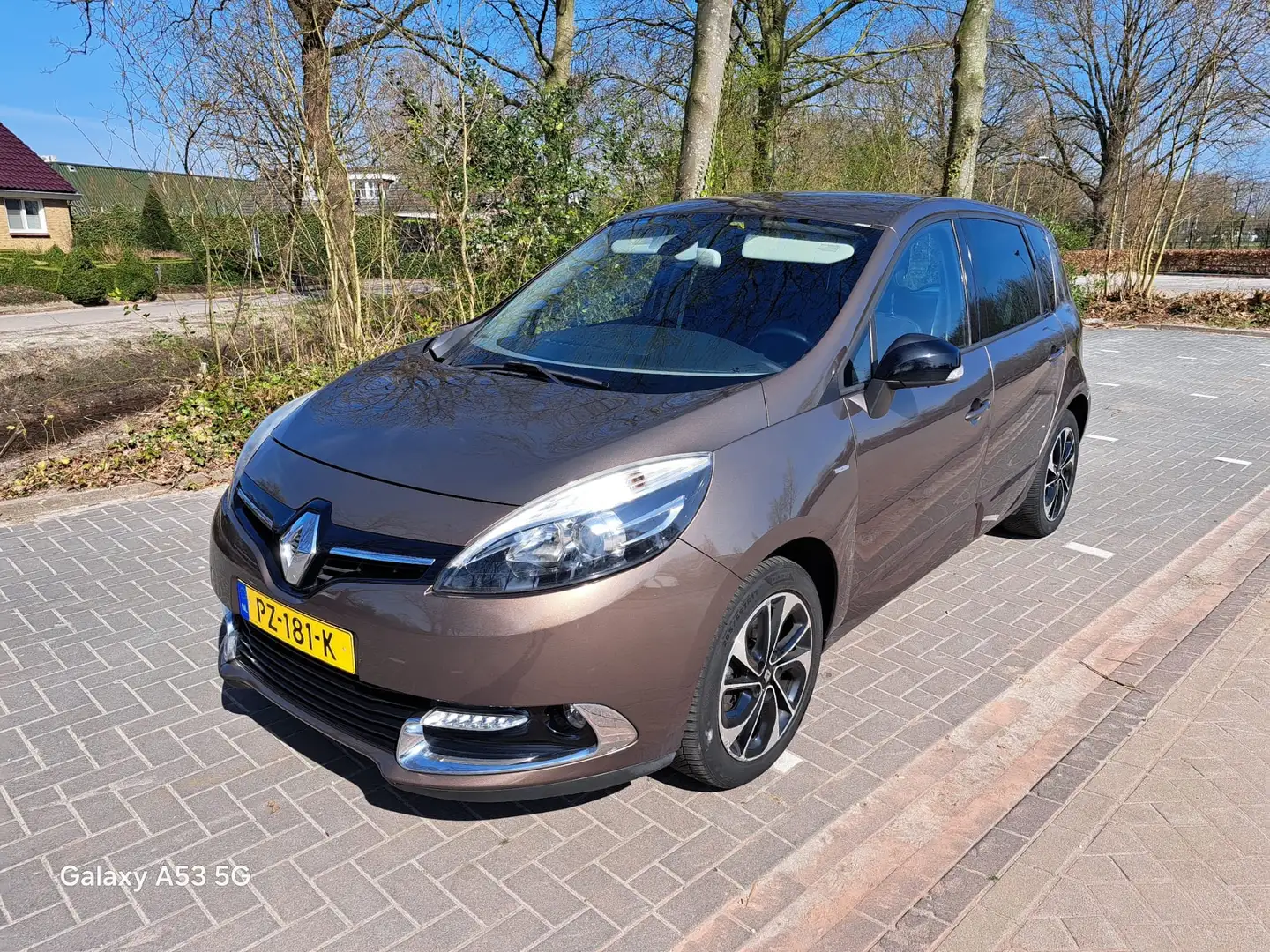 Renault Scenic Scenic 1.6 dCi Bose Bruin - 2
