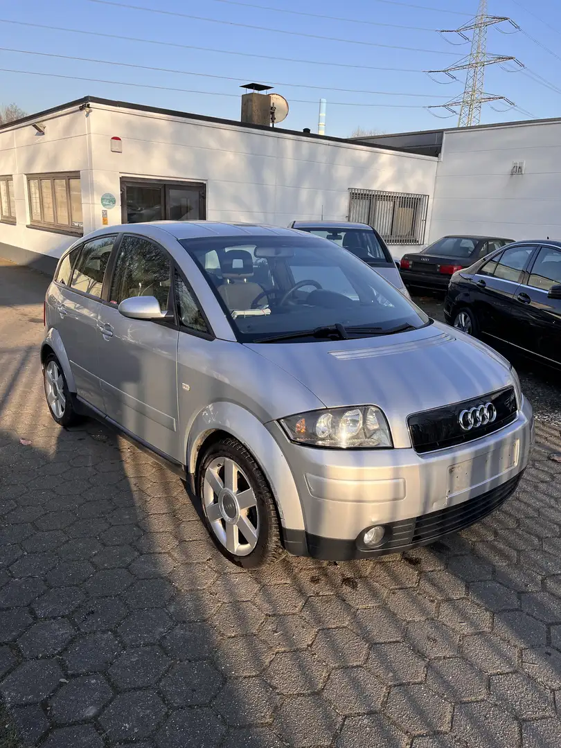 Audi A2 1.4 Gri - 1