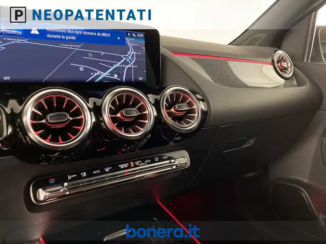 Mercedes-Benz B-Class view 13