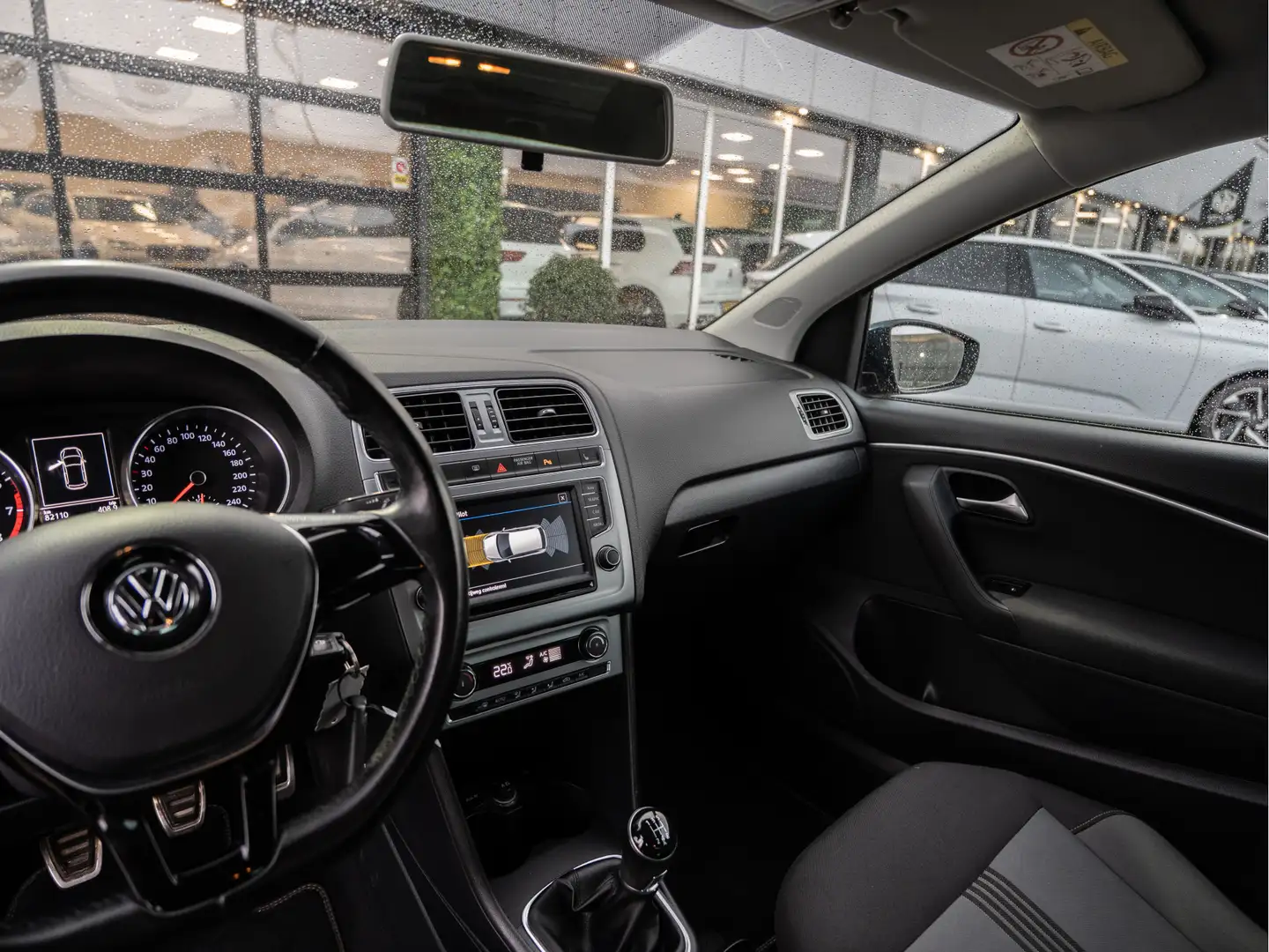 Volkswagen Polo 1.0 Highline | Navi | ECC | Stoelverwarming | Blau - 2