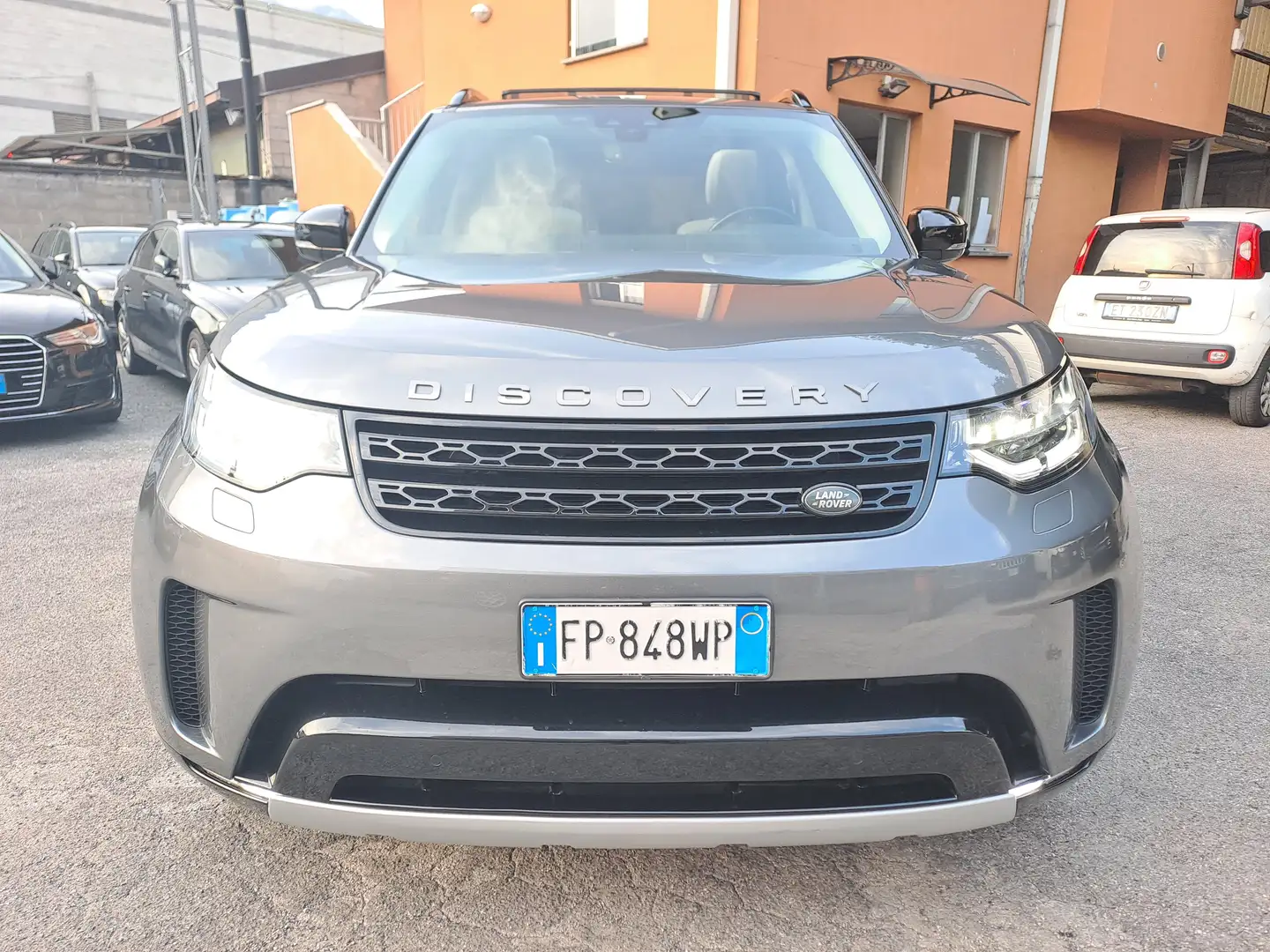 Land Rover Discovery 3.0 TD6 HSE *7 POSTI TETTO VIRTUAL MERIDIAN* Gris - 2
