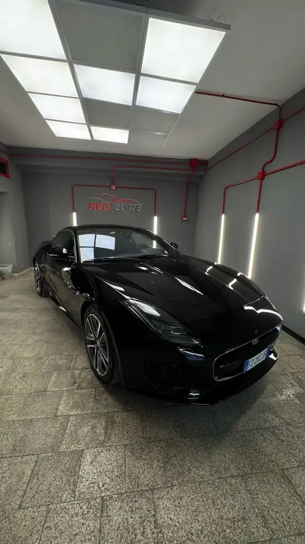 Jaguar F-Type Coupe 2.0 i4 R-Dynamic rwd 300cv auto my19 - 2