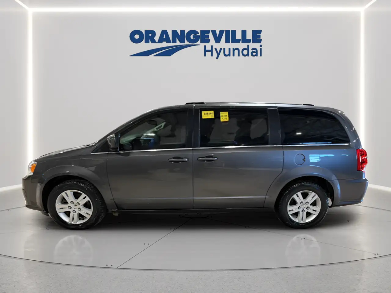 Dodge Grand Caravan снимка Dodge Grand Caravan