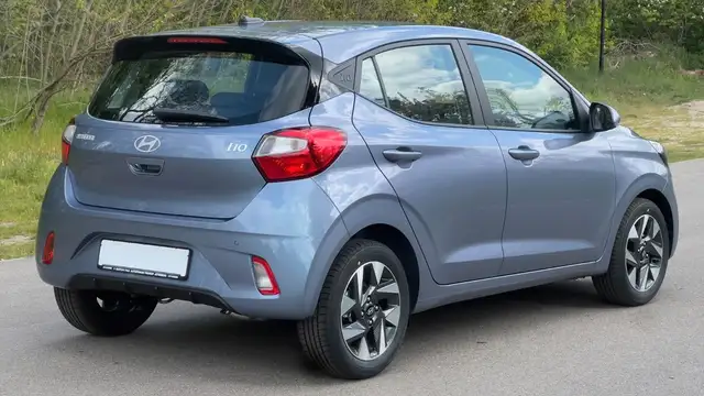 Hyundai I10 view 6