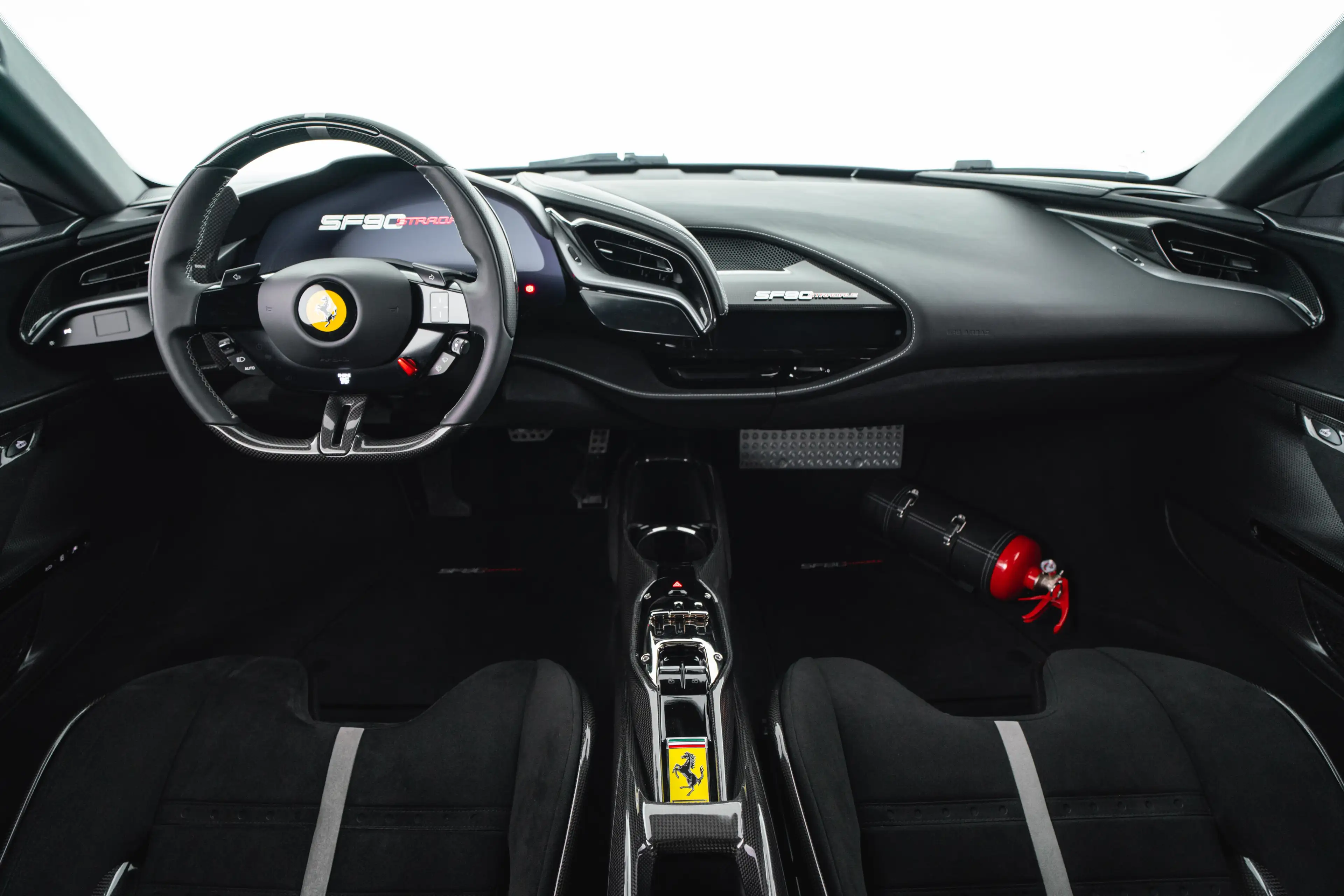 Ferrari SF90 Stradale — photo 10