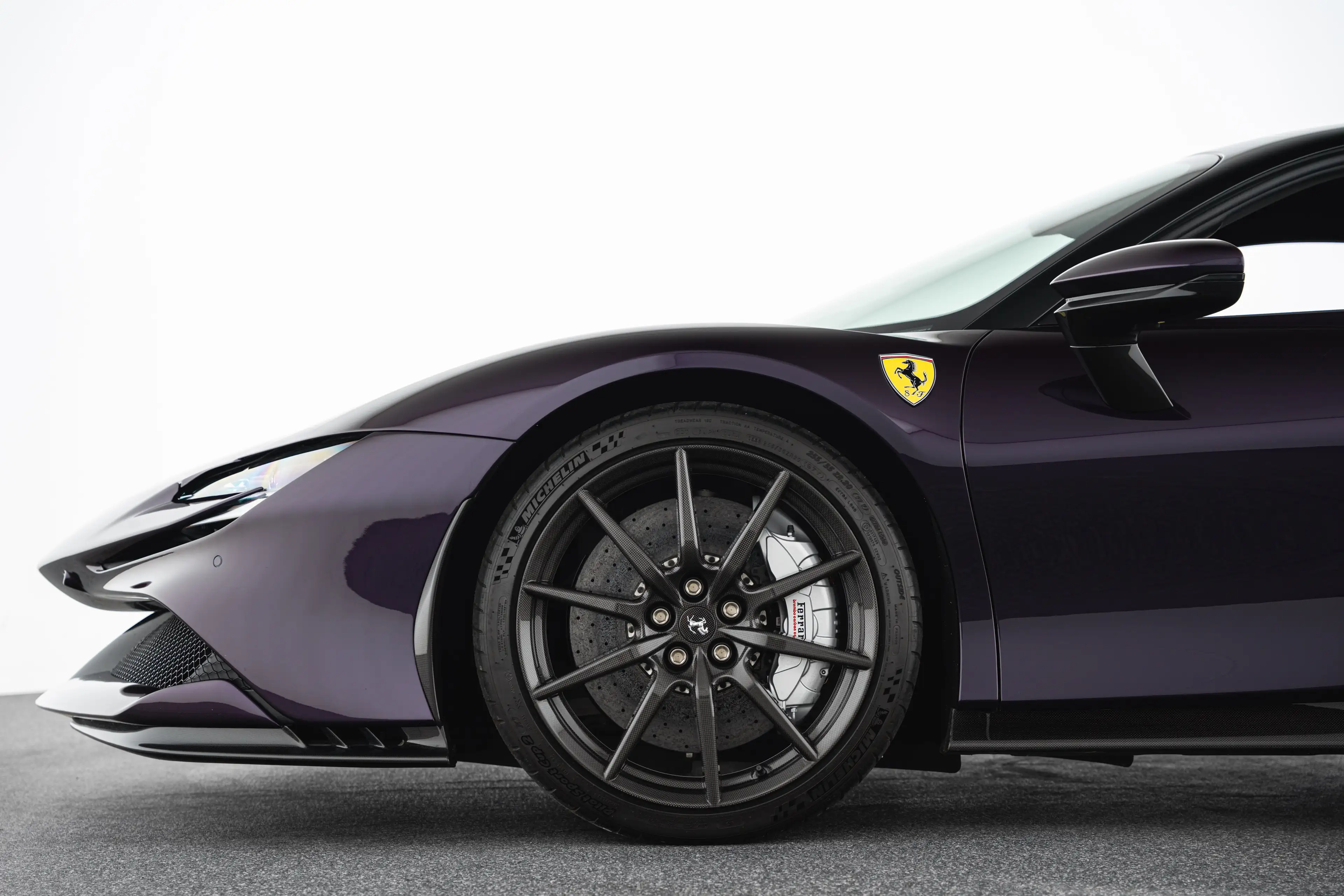 Ferrari SF90 Stradale — photo 9